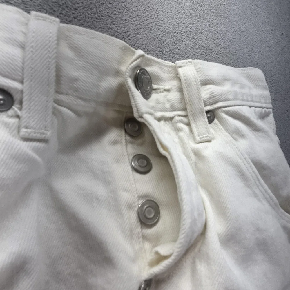 Vintage Levis Engineered Jeans Mens 27x32 White Buckle Back Twisted One Pocket